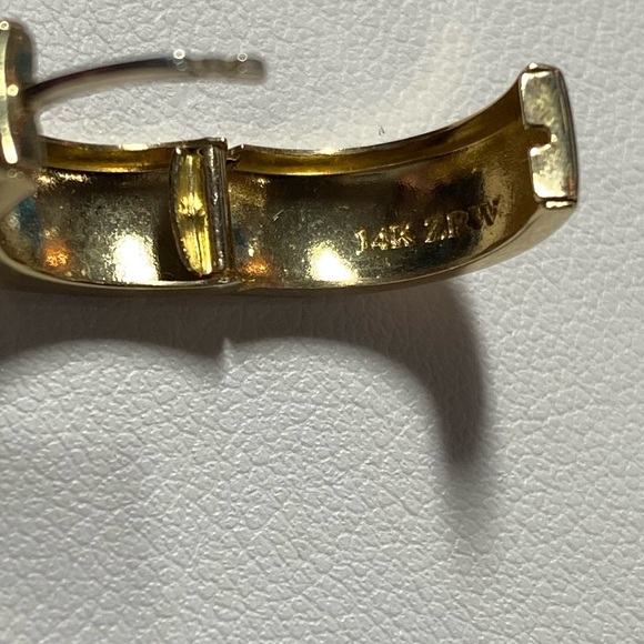 14k YG Huggies - Picture 6 of 6